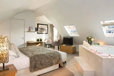 Hôtel Lumen Paris Louvre - Junior Suite Pyramides, love room à Paris