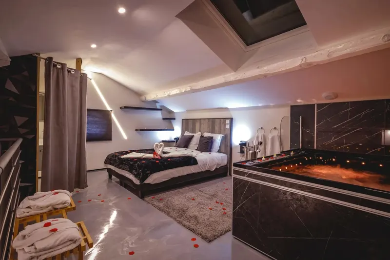 My Love Nest, love room à Caen