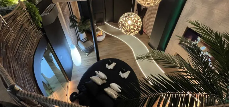 OMIRA – Suite La Jungle, love room à Bordeaux