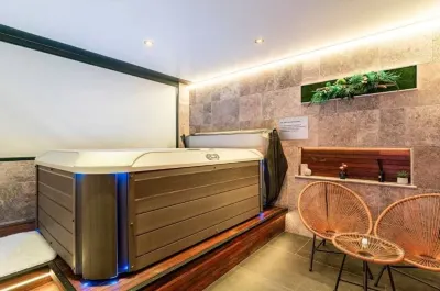 Bulles & Spa, love room à Blagnac