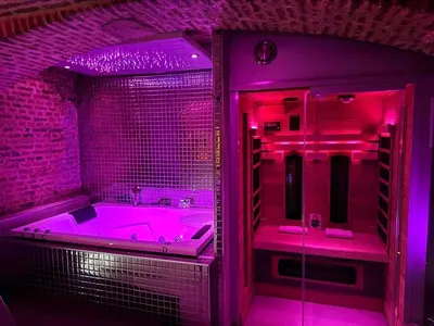 Private room 40, love room à Lille