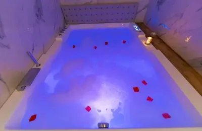 Loveroom Jacuzzi Spa Nice Passion, photo 2