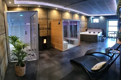 La Folie 20 Spa, love room à Hon-Hergies