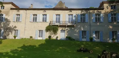 Chateau Duo - SUITE CHAPELLE ROMANTIQUE, love room à Livron-sur-Drôme
