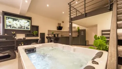 Suite 47 SPA - Mezza, love room à Précy-sur-Oise