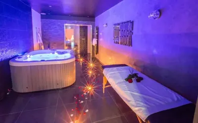 L'effet spa - Suite Romantique, love room à Corbehem