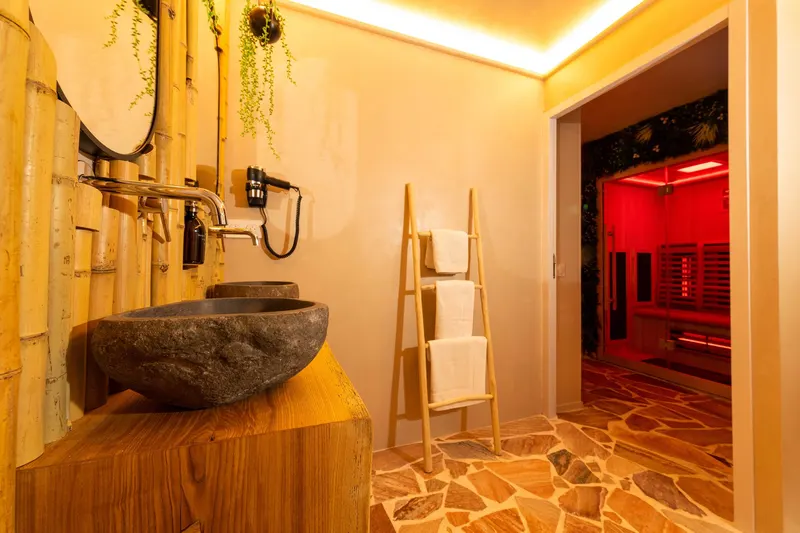 Minamina Suite Sierra - chambre avec jacuzzi privatif, photo 8