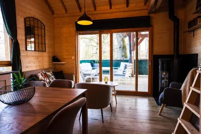 Charmante Cabane dans les arbres avec jacuzzi et sauna, photo 5
