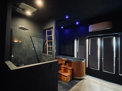 Le 50 suite and spa - La Shelby, love room à Bordeaux