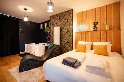 La Discrète, love room à Troarn