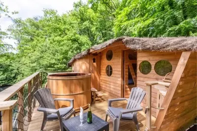 Domaine des Vaulx - Cabane Prague Spa, love room à La Baconnière