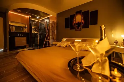 La Parenthèse Amoureuse, love room à La Jarne