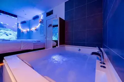 Studio immersif Jacuzzi – Cinéma Disney et Astérix, photo 2