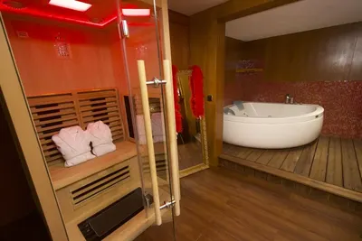 VIP Paris Yacht hôtel - Suite Amour, photo 2