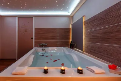 Au Temps des Cerises - Le Lumière, love room à La Ciotat