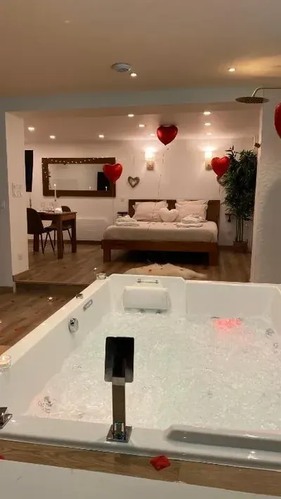 Love room Unique - Sauna / Jacuzzi, photo 2