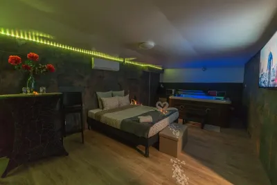 Bulle de Nuit - La Suite des Tentations, love room à Châteauneuf-les-Martigues