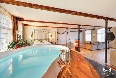 Baiser de Cupidon, love room à Verviers