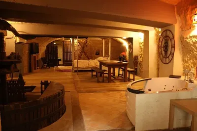 La cave du secret, love room à Tours
