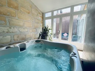Le 50 suite and spa - La king, love room à Bordeaux