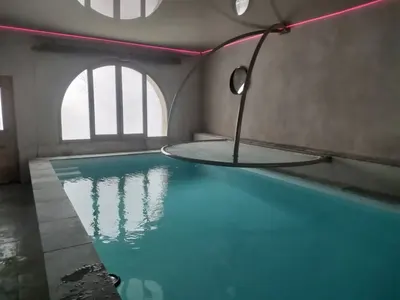 Le Soleilo - Gîte Prestige - Soleil Eau et Spa, love room à Mostuéjouls