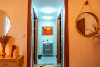 Appartement Standing piscine intérieur privatisée, photo 3