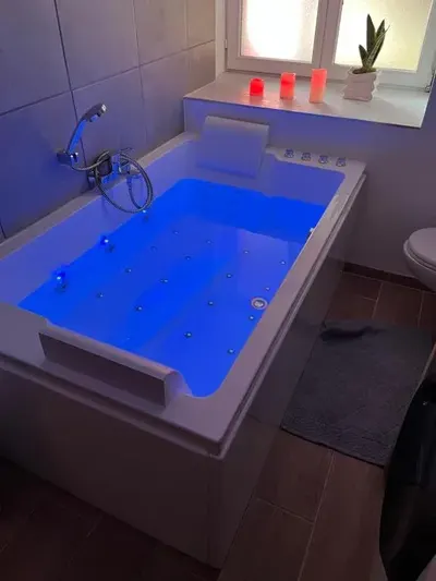 L’Alsacienne room et spa, love room à Lautenbach