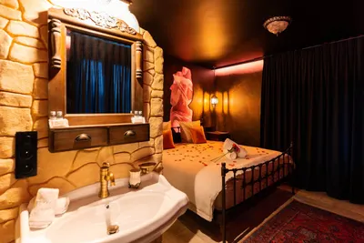 La Suite de Vénus - Love Room Jacuzzi Pièce Secrète, photo 5
