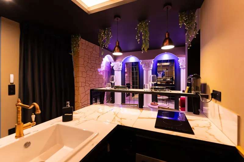 La Suite de Vénus - Love Room Jacuzzi Pièce Secrète, photo 9