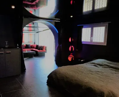 L'Éveil des Sens - Chambre Intense, photo 2