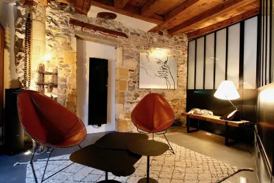 Le Clos de Sainte Croix, photo 2