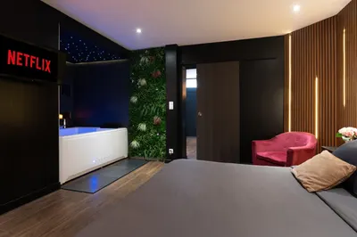 Le King Size, love room à Lorient