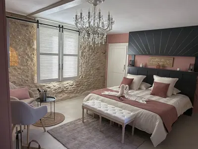 O Charmes de la Forêt d'Orient, love room à Thieffrain