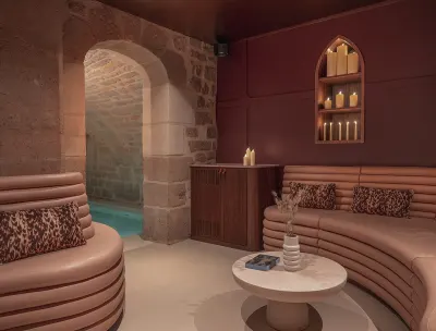 Boudoir des Muses - Spas privatifs Vénus et Hédoné, photo 3