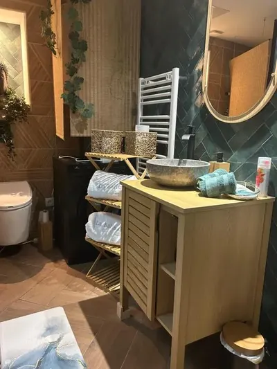 La Balinaise: escapade en Normandie, love room à Gaillon