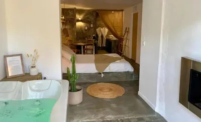 La Perle du Voyageur - Suite Santorin, photo 3