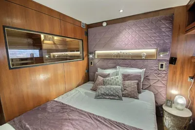 VIP Paris Yacht hôtel - Suite Art Déco, love room à Paris