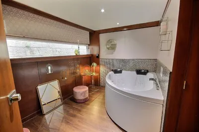 VIP Paris Yacht hôtel - Suite Art Déco, photo 4