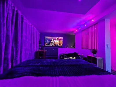Loveroom avec Jacuzzi TIJUGO à Clermont-Ferrand, photo 5