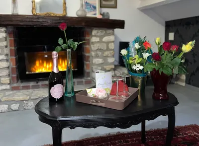 Le Domaine Enchanté, love room à Neauphlette